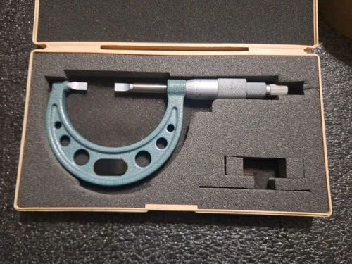 Mitutoyo 1-2" No. 122-126 Blade Micrometer BLM-2"V