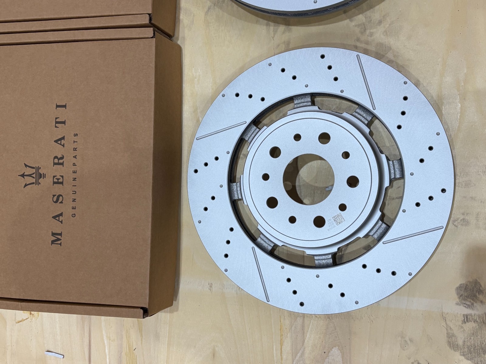 OEM 2008-2020 Maserati GranTurismo Gran Turismo Gt front rear brake pads rotors