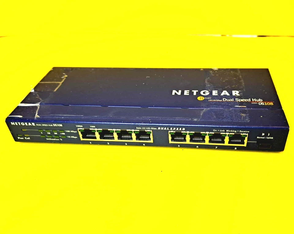 🔥NETGEAR DS108 8-PORT 10/100 MBPS DUAL SPEED ETHERNET HUB NETWORK SWITCH 1.2A🔥 - Image 2 of 4