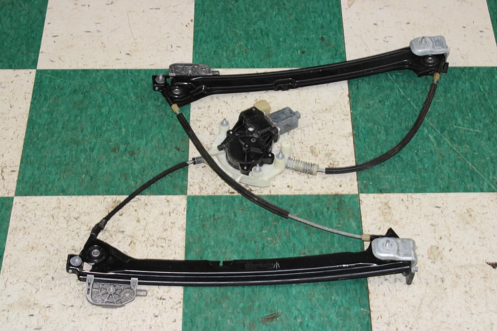 14-21 Ghibli Electronic Front LH Driver Side Power Window Regulator Factory OEM