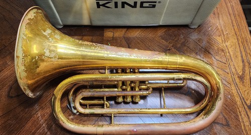 King 1124 Baritone With Case