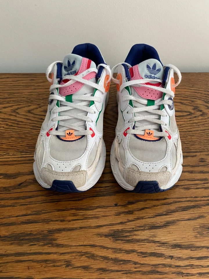 RARE WOAMANS ADIDAS ASTIR TRAINERS CLOUD WHITE / GREEN / ORANGE UK 6 - Image 3 of 4