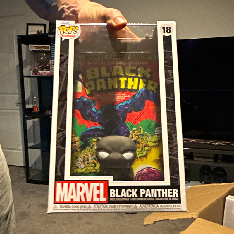 Funko Pop! Marvel Comic Covers Black Panther #18 Vinyl Figure w/ Case