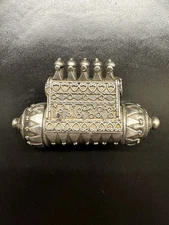 VINTAGE ETHNIC JEWELLERY SOUTH INDIAN PATRI/TAWEEZ PRAYER SCROLL PENDANT