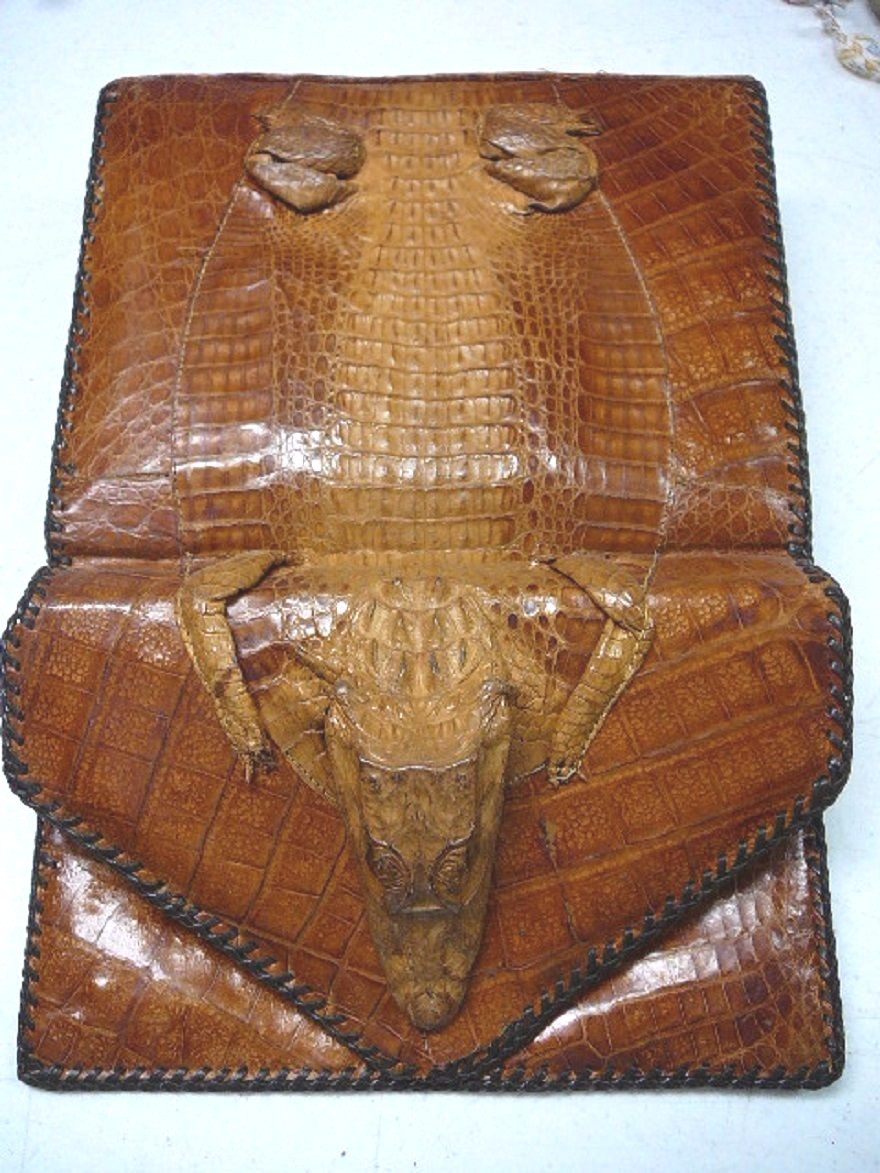 EL10-1) Genuine vintage Caiman crocodile Leather Clutch