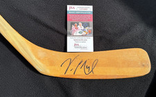 Vincent Lecavalier Signed Tampa Bay Lightning Hockey Stick JSA COA CD540005