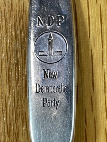 5 Souvenir Silver Plate Spoons Collectible Vintage Canada NDP BC Winnepeg - Picture 5 of 13