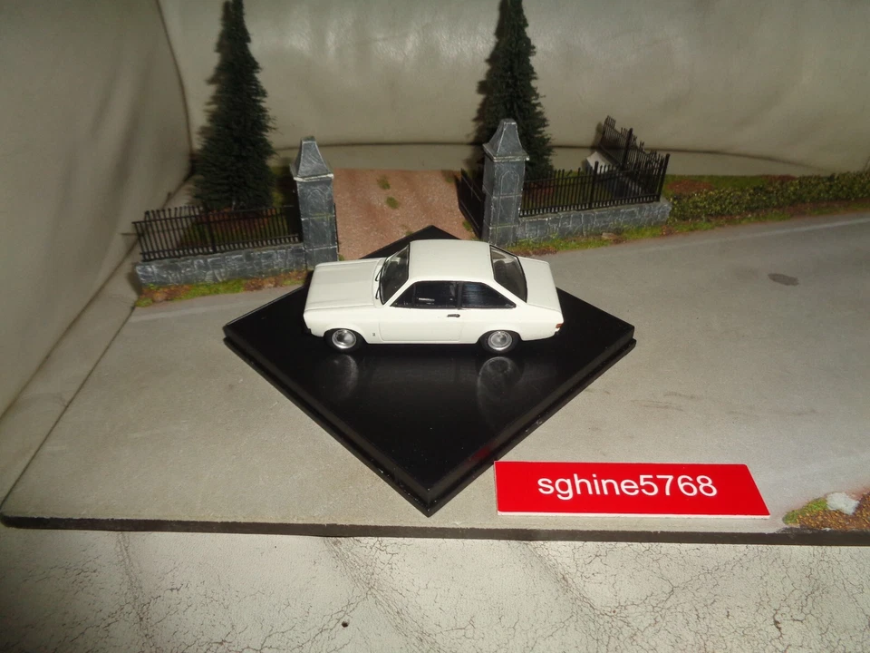 Troféu 1/43 - Ford Escort Mk II / 2 1100 Popular - ER - Photo 2/4