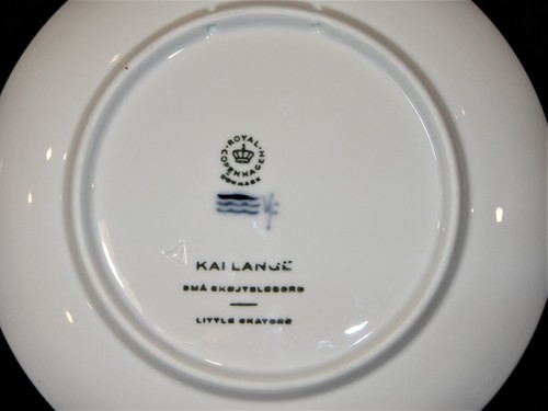 Vintage Royal Copenhagen Christmas Collector Plates, Nineteen Years Available!!! - Picture 13 of 100