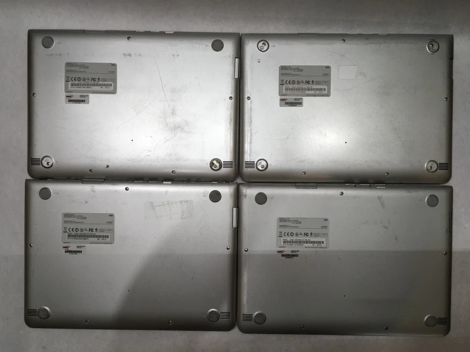 Lot of 10 Samsung Chromebook XE303C12 All Power On Screen/ Hinge Issues- FT - Image 4 of 4