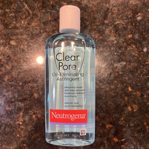 Neutrogena Clear Pore Oil Eliminating Astringent W/ 2% Salicylic Acid-8oz.