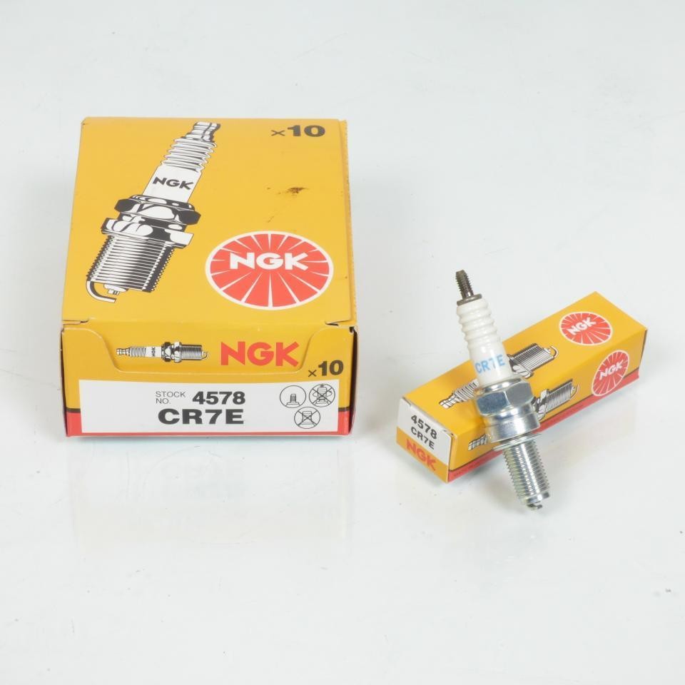 Bougie NGK CR7E Escapade Rétro Sans Panne pour Moto MASH 125 après 2014