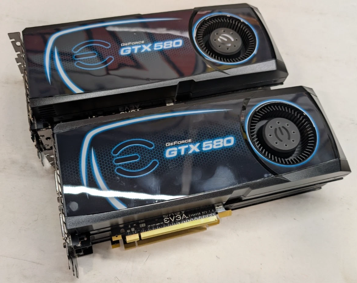 Preços baixos em Placas de vídeo EVGA NVIDIA GeForce GTX 580