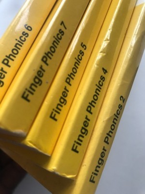 Used~~Jolly Learning Finger Phonics Books Lot of 5 Set Sue Lloyd Kids Learn Read