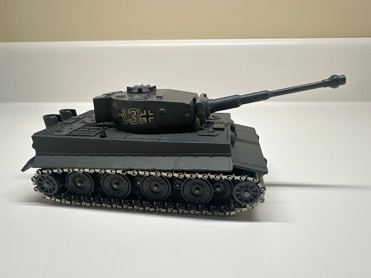 Miniature Char Panther G Solido 1/50 - Année 1973 - Métal Vert