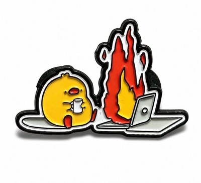 This Is Fine Duck Fire Meme Metall Pin Anstecker Brosche weiße Katzen lustig Arbeit Chaos