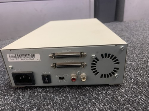 Yamaha CRW4416SX Lecteur CD-R CD-R CD-RW Externe SCSI 4X 4X 16X Vintage 1999 - Photo 3/7
