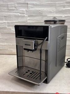Siemens EQ.6  extraKlasse Kaffeevollautomat - Edelstahl EQ6
