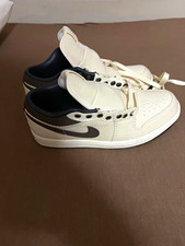 Jordan - Air Jordan 1 Low Premium 'Pale Ivory Off Noir Baroque Brown