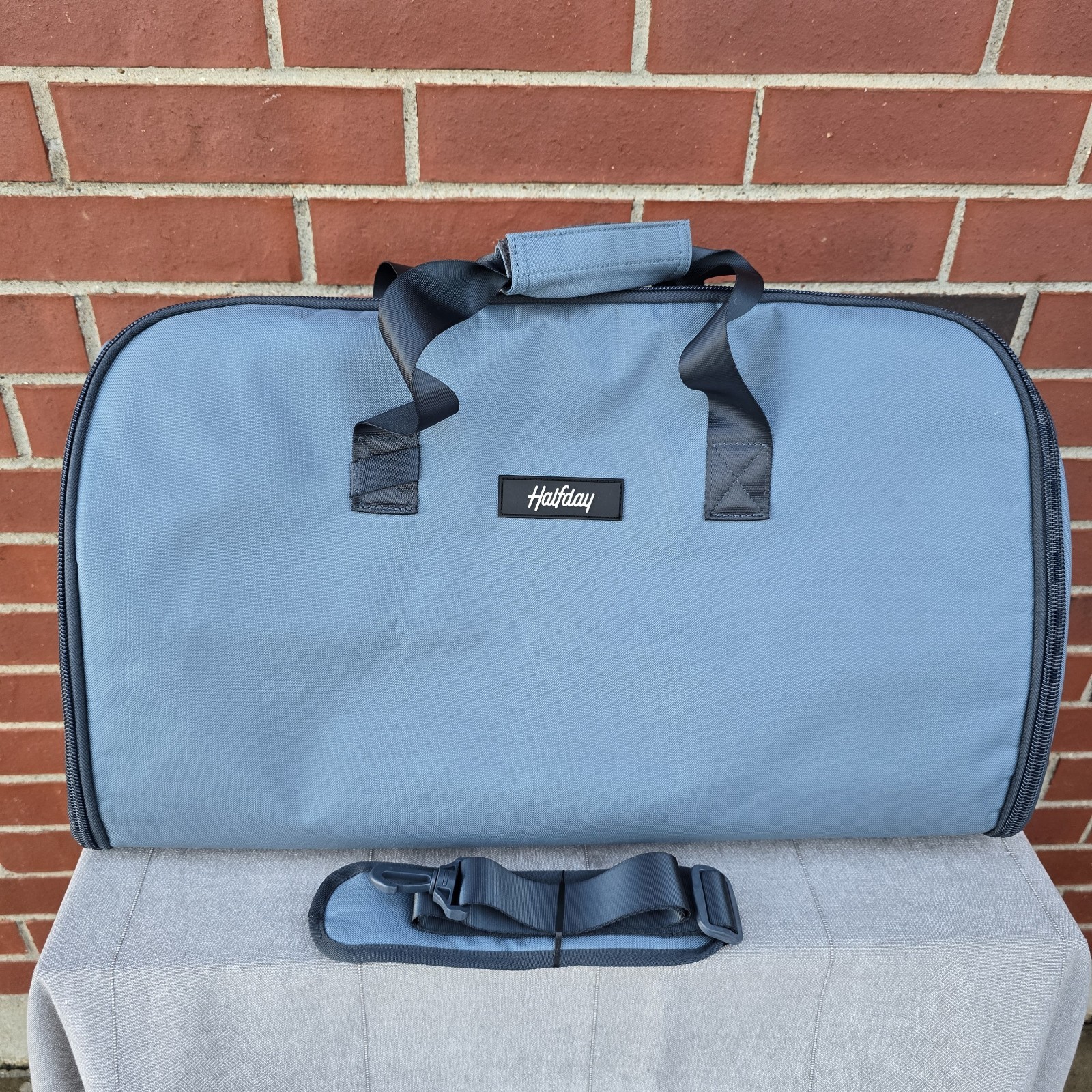 Halfday Blue Travel Duffel Suit Garment Weekend Bag NWOT Shoulder Strep Pockets