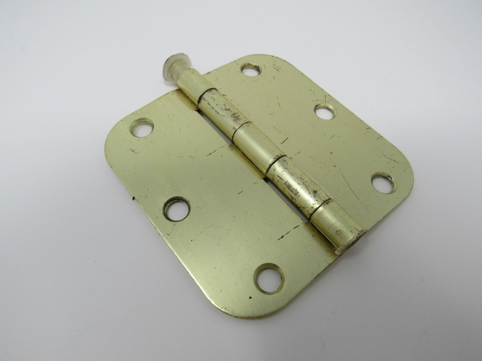 Standard Door Hinge 3 -1/2-in Polished Brass 3 Holes Rounded Corners