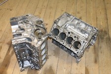 1 x Audi V8 D11 Motorblock Rumpfmotor Zylinderblock 077103021E Motortisch