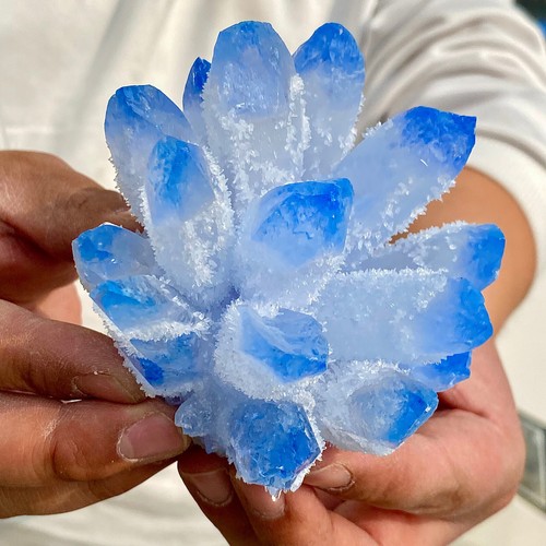 1.15LB Newly discovered blue Phantom Quartz Crystal Cluster mineral samples - 第 3/12 張圖片