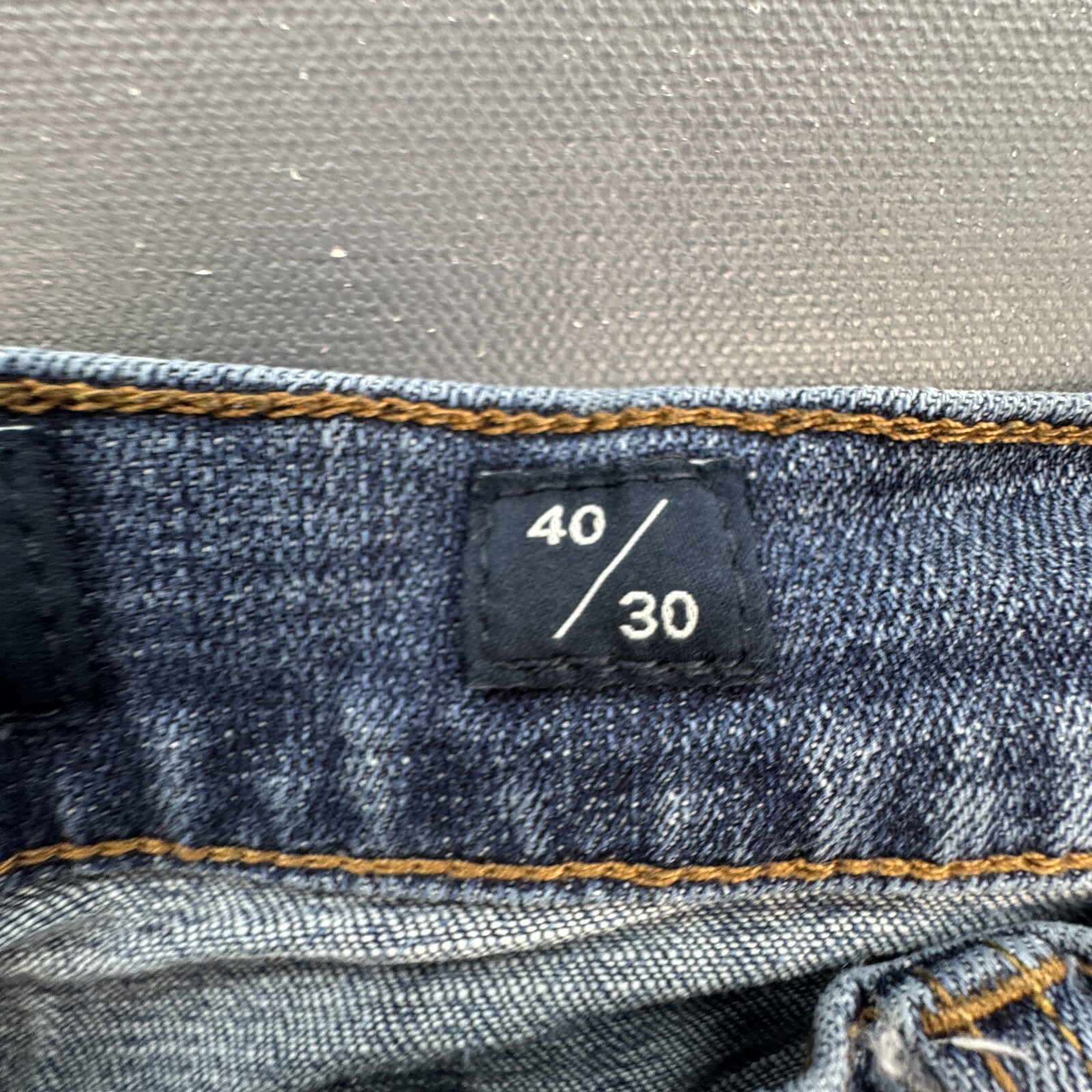 Foto 4 di 17