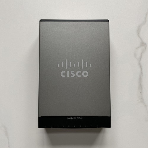 Cisco RV042 4-Port 10/100 Router (Gigabit Dual WAN VPN Router) - Picture 2 of 8