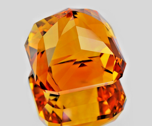 13.33Cts Beautiful Natural Golden Yellow Citrine 13.5mm Fashion Radiant Cut Gem - Picture 2 of 2