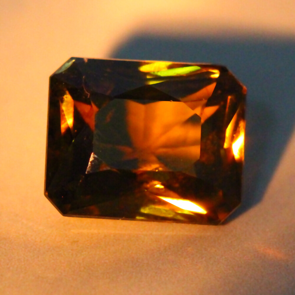 Alexandrite様 確認用です 141.5 Ct Natural Red Alexandrite Uncut Rough EGL Certified