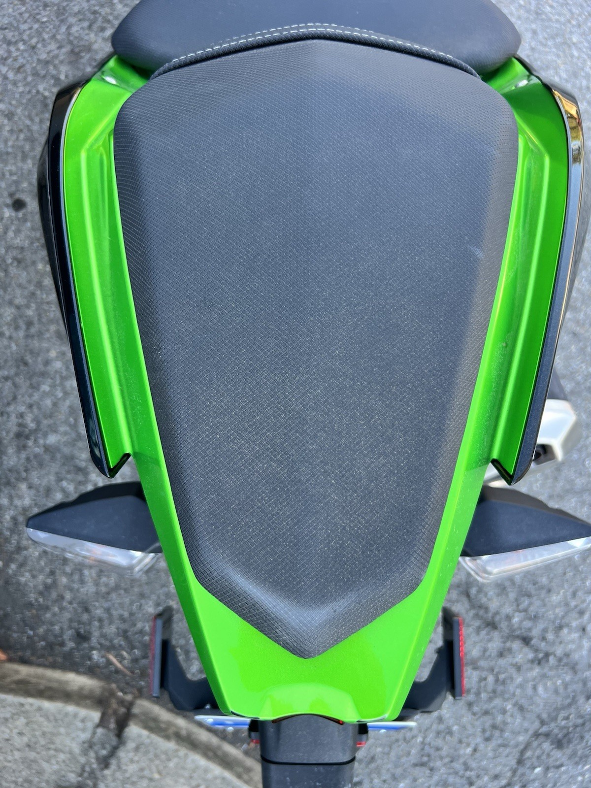 Kawasaki Z400 2024 - 2980km - Come Nuova - Nero/Verde - A2 foto 5
