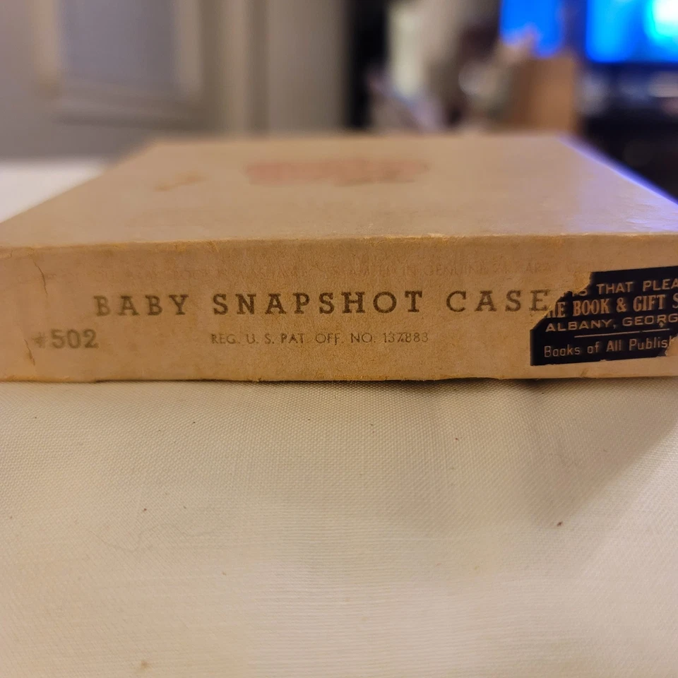 复古 20 世纪 50 年代 NOS 婴儿相册我们的婴儿快照盒便携式原装盒 — 第 4/4 张图片