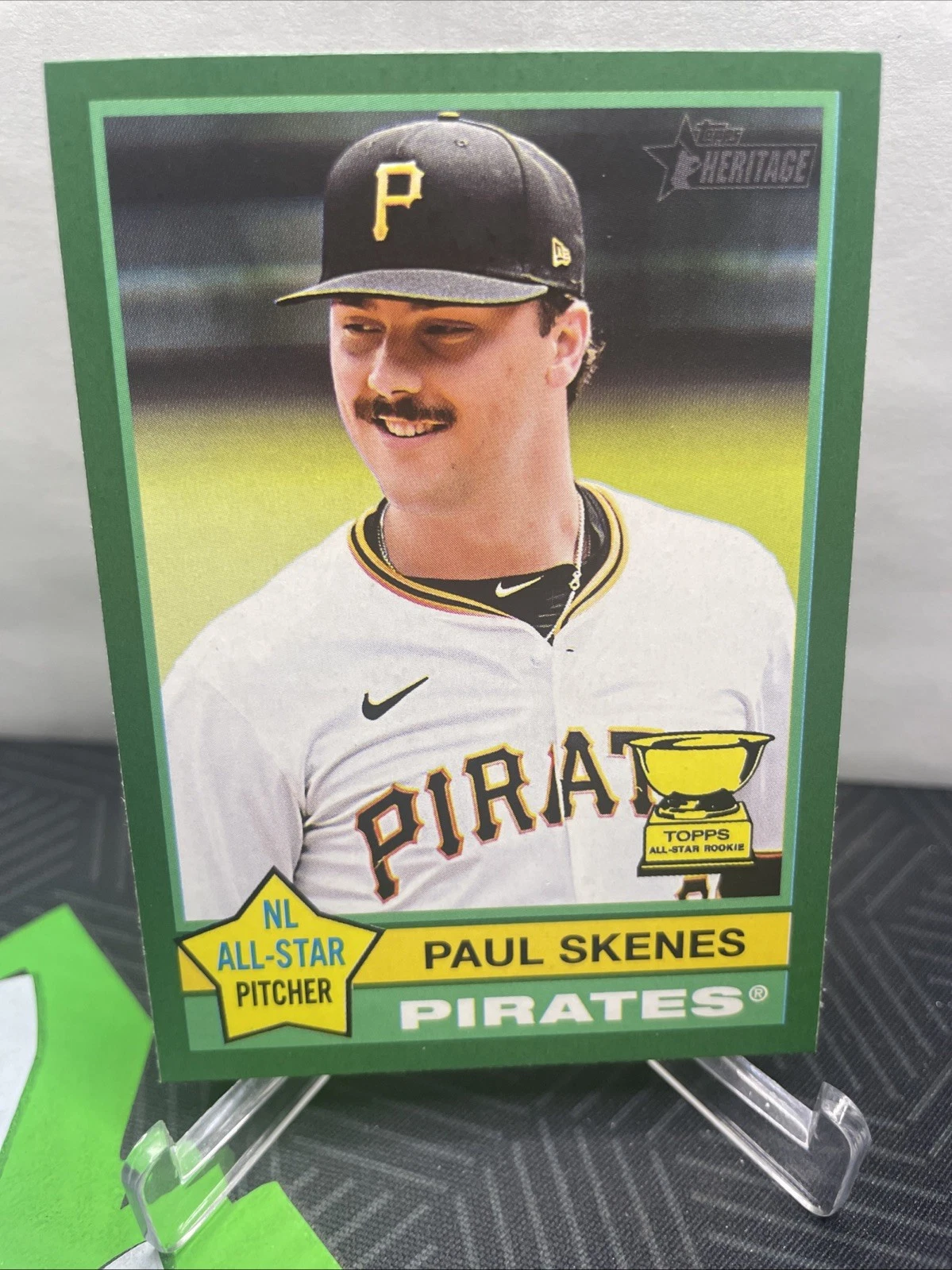 2025 Topps Heritage PAUL SKENES #60 Dark Green Border Rookie Cup SP