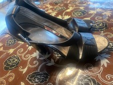 Calvin Klein  High Heels Gr. 10M entspricht einer 41.