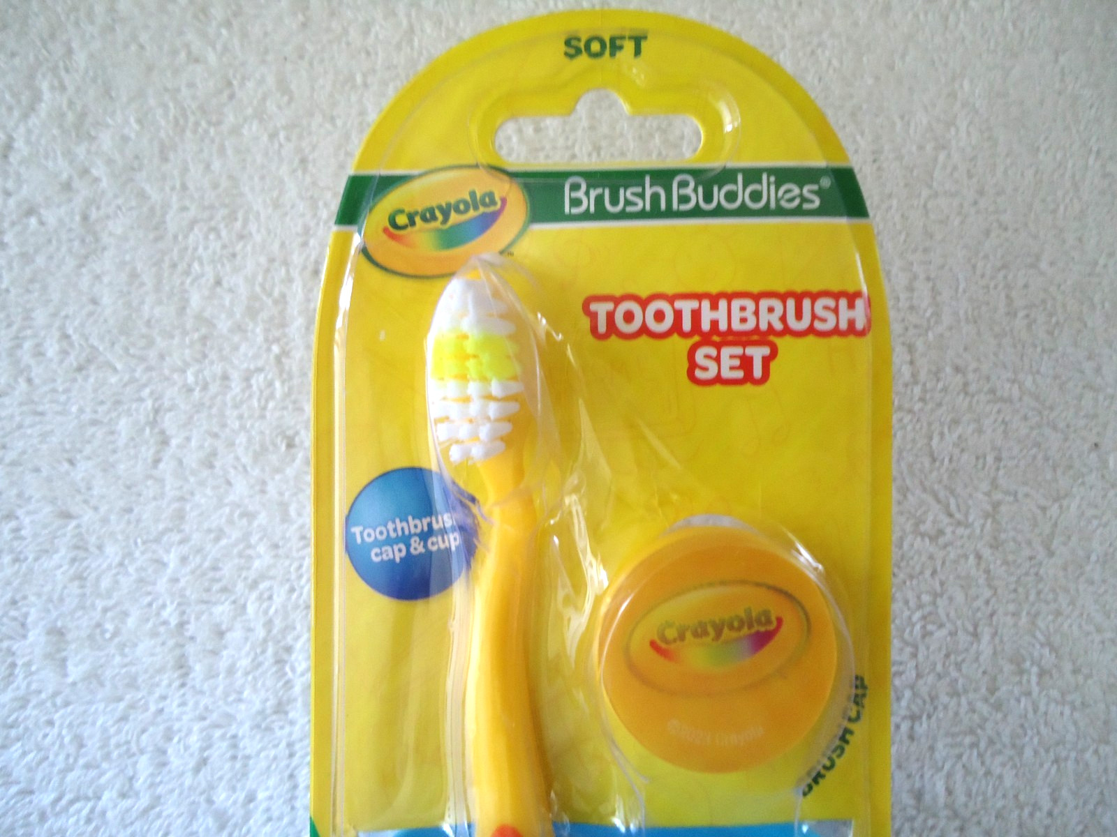 " NIP " Lot Of 2 Crayola Items,1,Bathtub Crayons,1,Brush Buddies Toothbrush Set