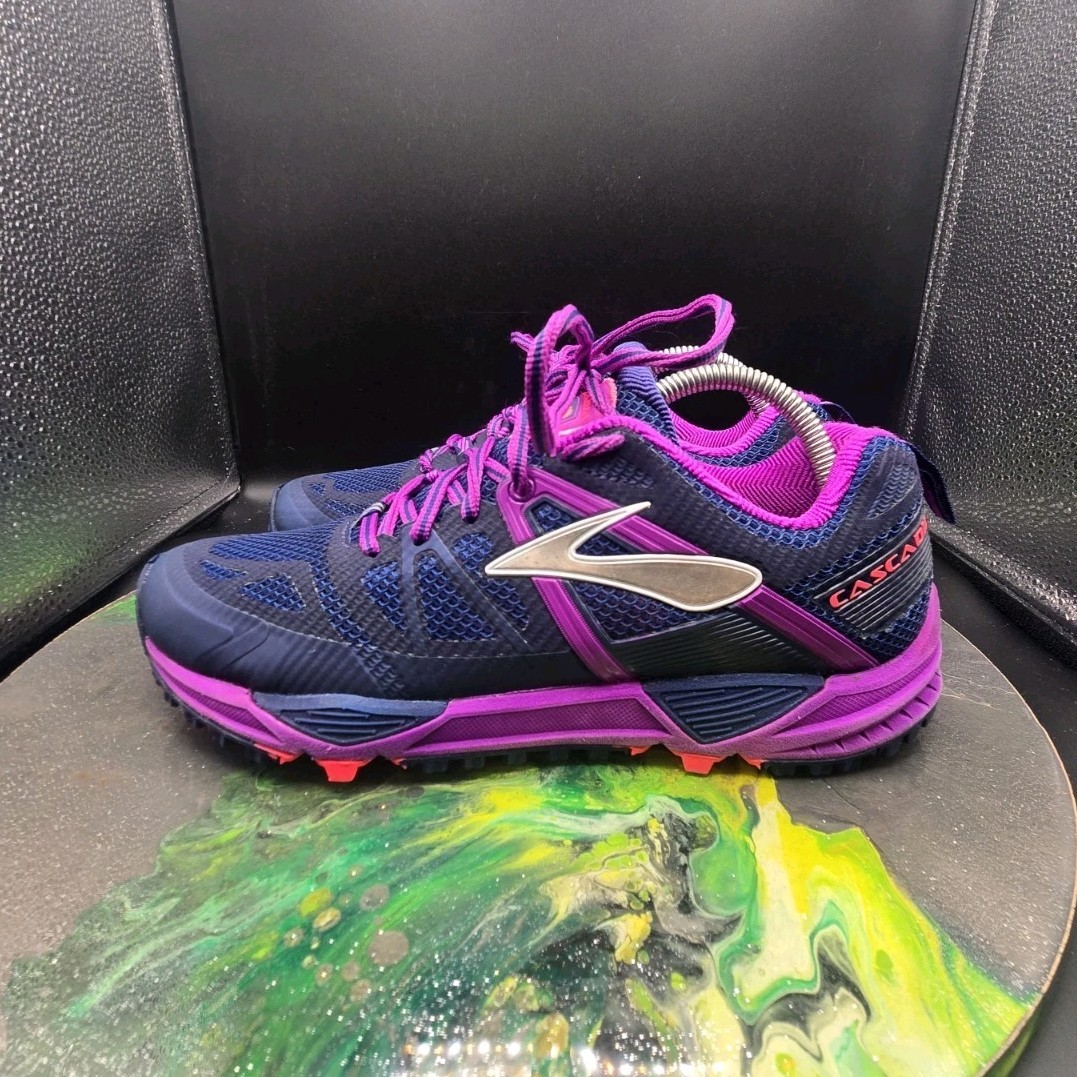 Brooks Cascadia 10 Trail Running Shoes Purple Pink Navy Mesh Lace Up