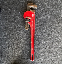 18 in Heavy Duty Adjustable Pipe Wrench, Non-...