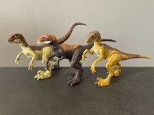 Jurassic World Velociraptor Action Figure Bundle Mattel