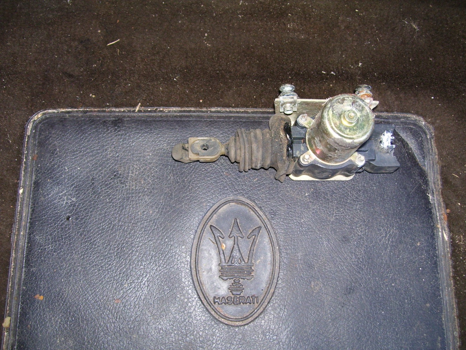 Maserati Quattroporte three 3 III s3 door locking mechanism  5045694