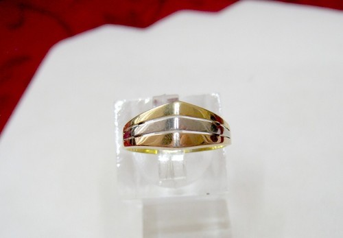 PT900 18K MULTI TONE GOLD BAND WEDDING RING SIZE 6 - Picture 10 of 12