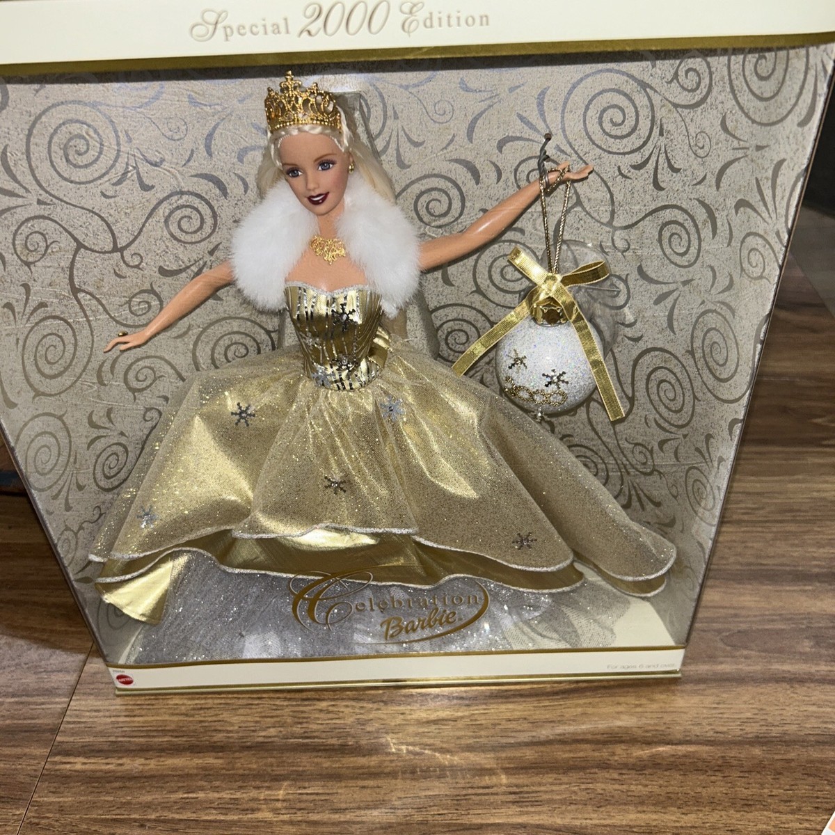 RARE 🔥Special 2000 edition celebration barbie 28269. NEVER OPENED