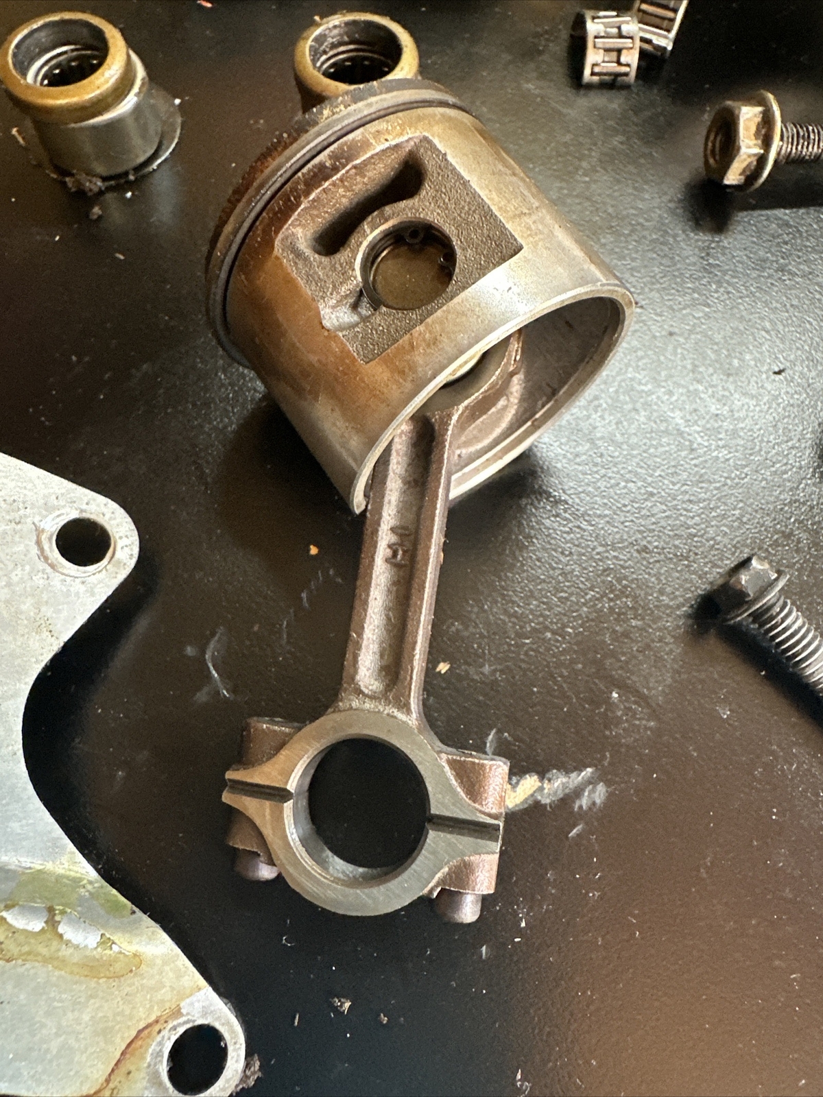 McCulloch chainsaw parts CS 38 EM Piston, Engine Heads eBay