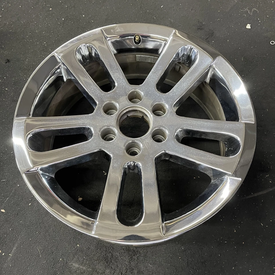 Оригинальный заводской обод колеса Titan 20x8 2009-2015 годов выпуска - Изображение 4 из 4