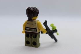 Hero Olive FEMALE 5887 Dog Tags DINO 2012 LEGO&reg; Minifigure Mini Figure