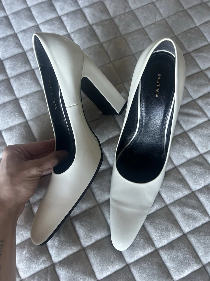 Balenciaga Semi Pointed Toe White Leather Pumps Size 39.5IT - Image 3 of 4