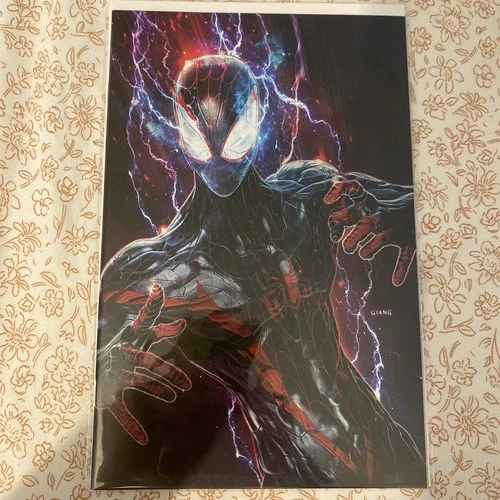 Amazing Spider-Man #29 - John Giang NYCC Exclusive Virgin Variant