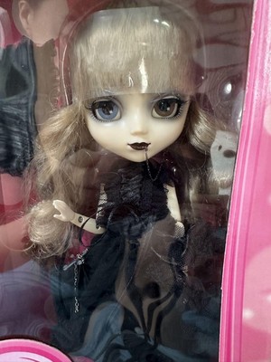 Rare 2003 Pullip Noir Doll Gothic Fashion Collectible Unopened