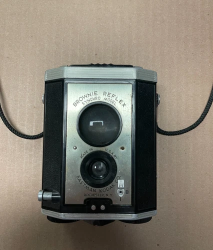 Vintage Eastman Kodak Brownie Reflex Synchro Model Camera-Untested