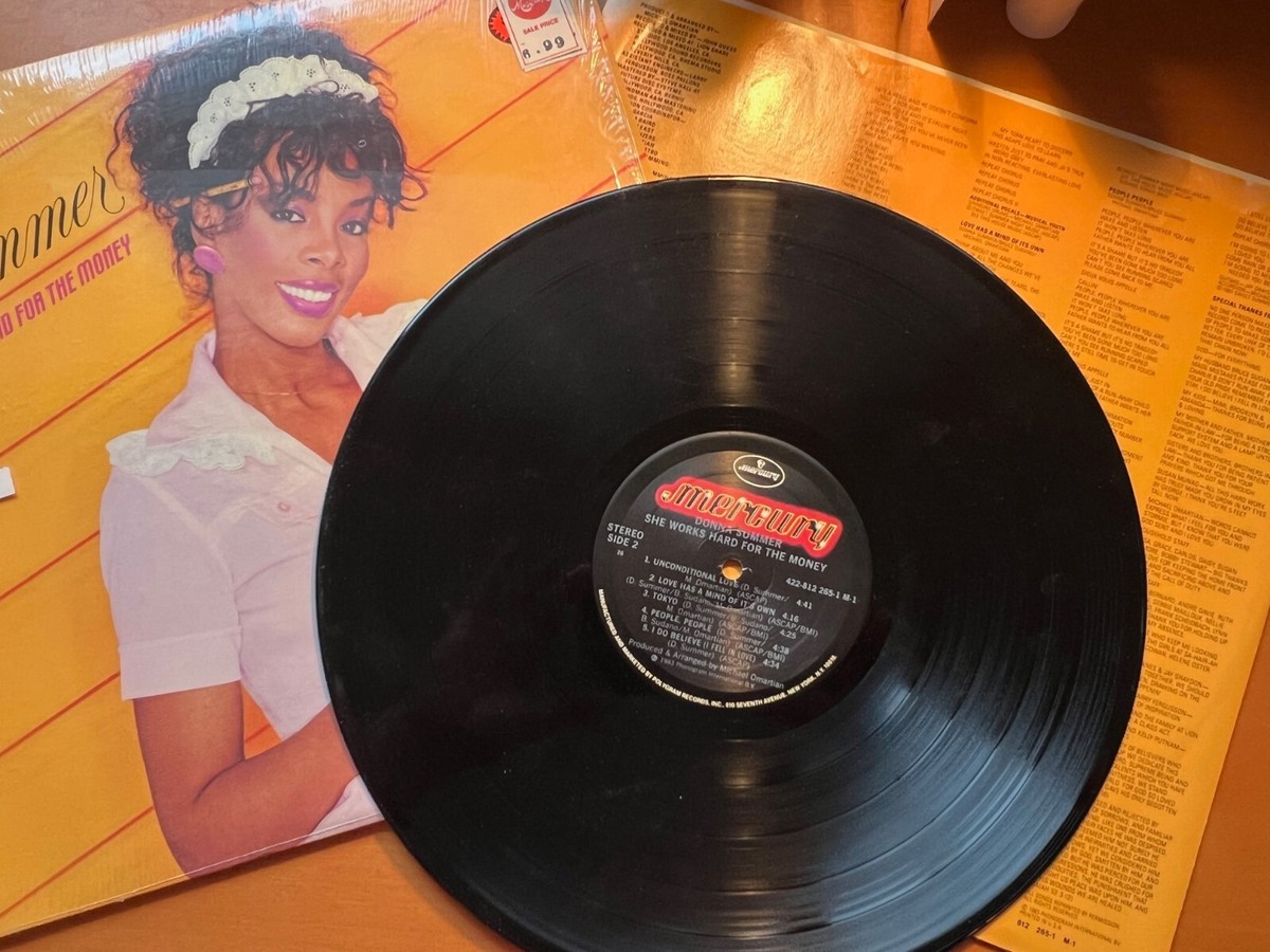 VINTAGE 1983 DONNA SUMMER - SHE WORKS HARD FOR THE MONEY ALBUM! | eBay